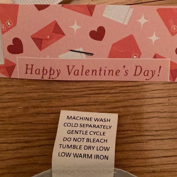 CWClassics all over lace crop top with long sleeves - Picture 8 of 10